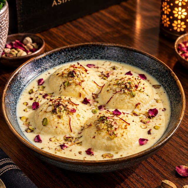 Ras-e-Malai (4 pcs).